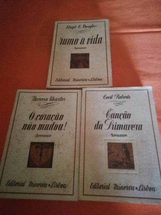 Lote de 3 livros da Editorial Minerva edições dos anos 50