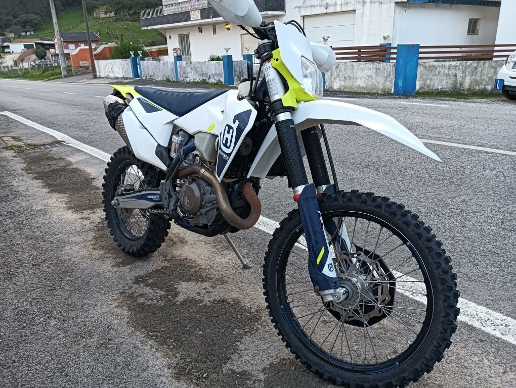 Husqvarna FE450 de 2022