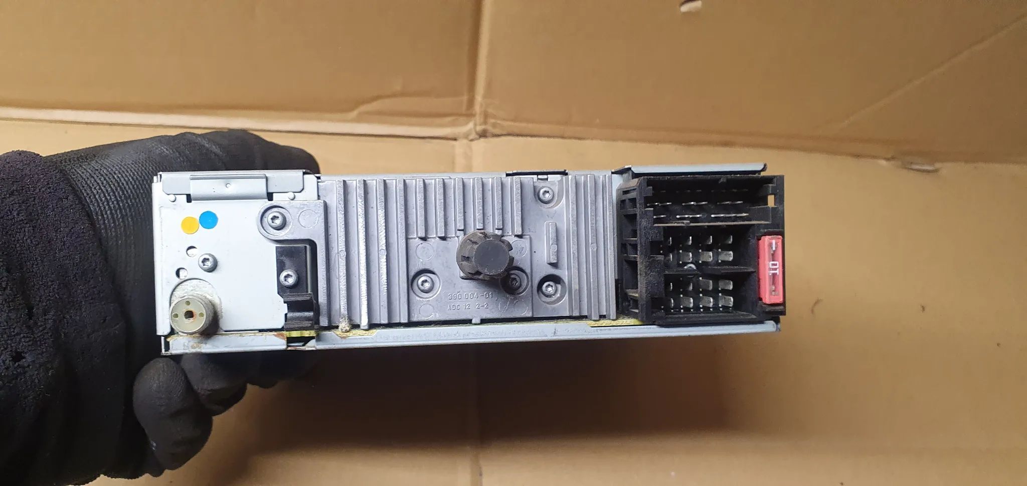Radio radioodtwarzacz fabryczny Blaupunkt Dacia Logan 8200617365