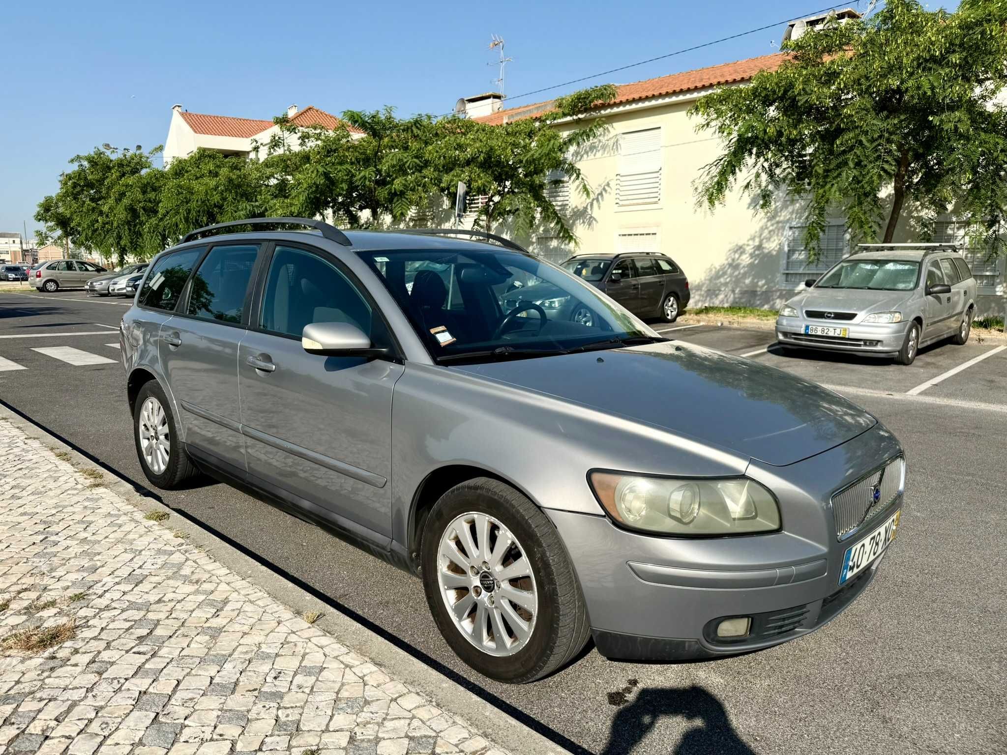 2004 Volvo V50 2.0D 136cv Momentum (Nível 3)