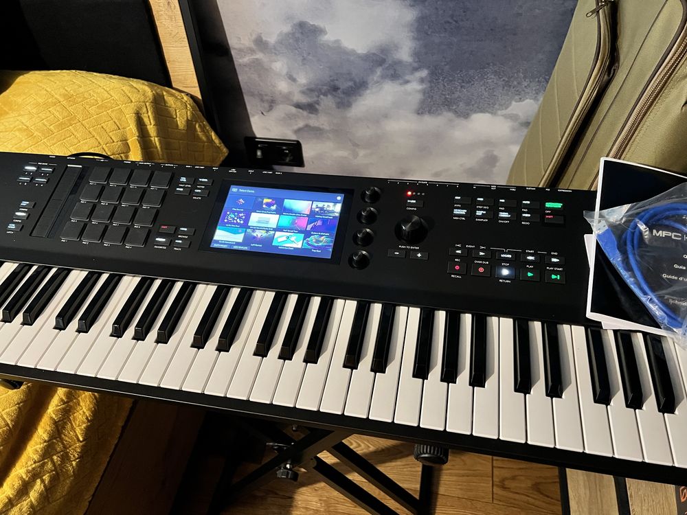 Akai MPC key 61 workstation