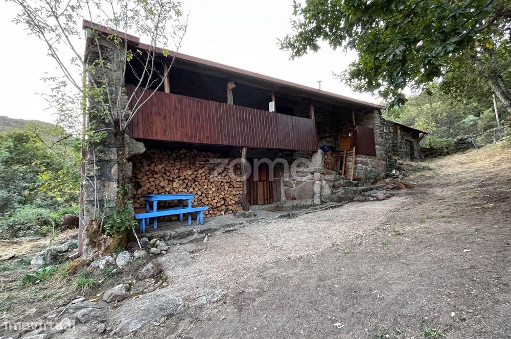 Casa Rústica em Pedra, Castro Laboreiro.