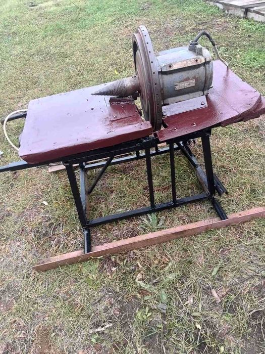 Дровокол морковка, 380в (три фази), мотор 3квт, 900об\хв.