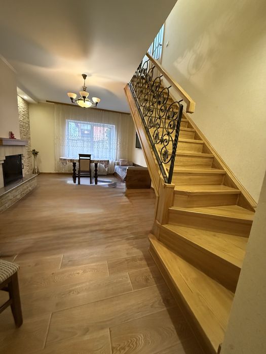 Будинок Буча Лісова