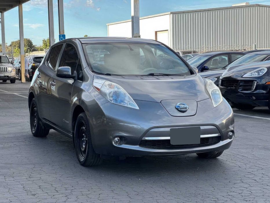 Nissan LEAF SL      2014