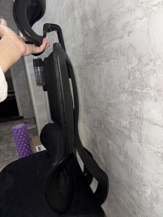 Крісло офісне Mark Adler