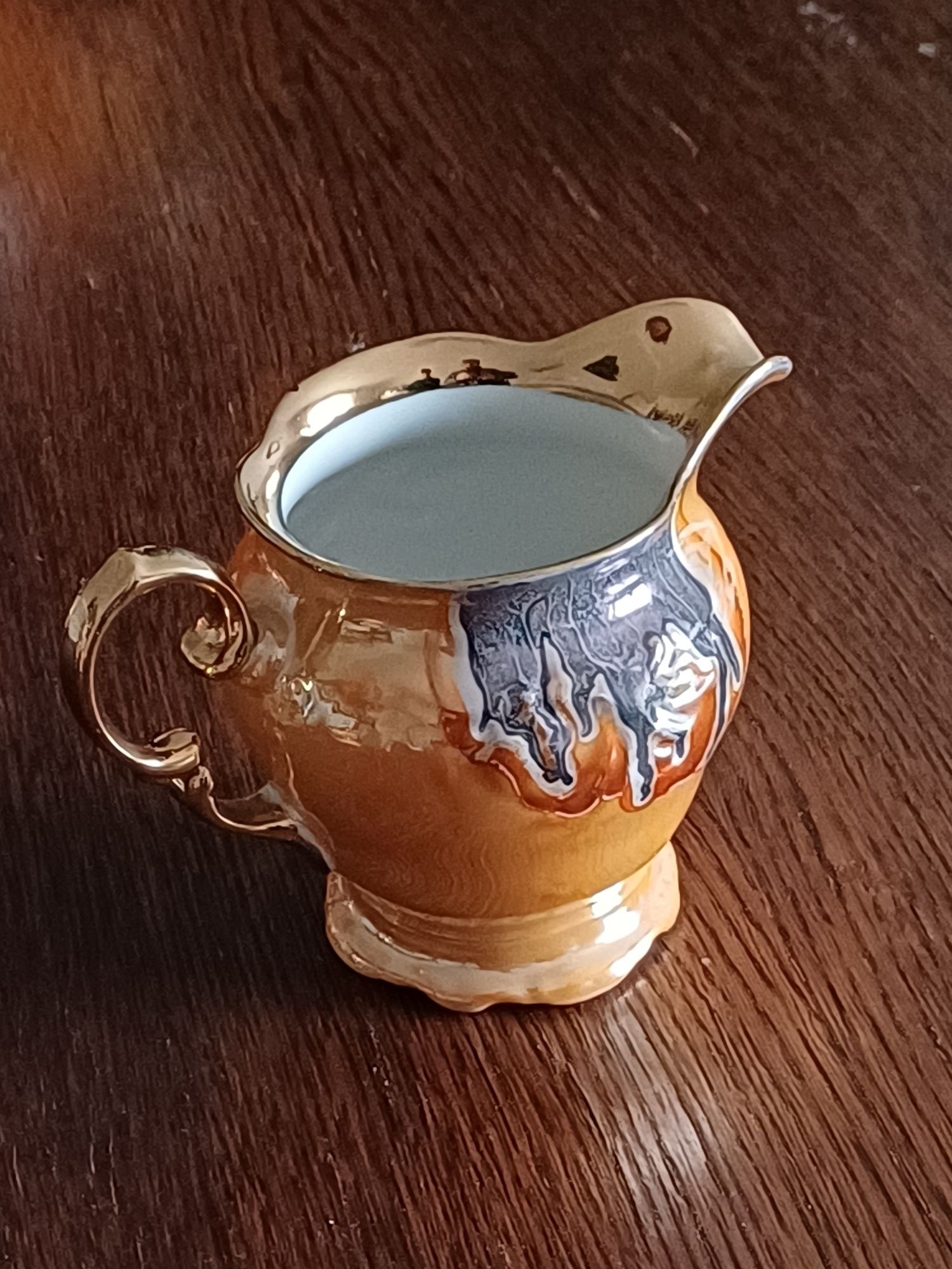 Złocony serwis do kawy Porcelana Wałbrzych