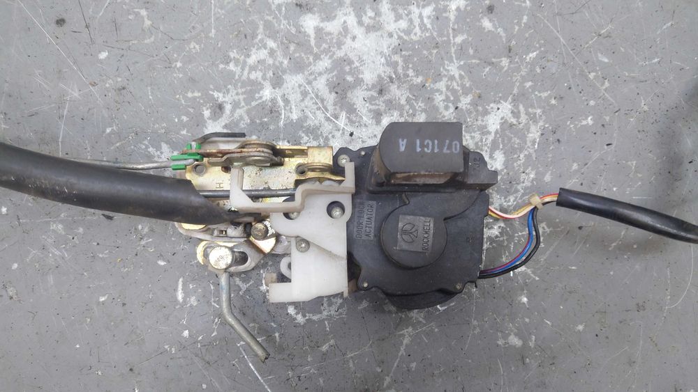 Rover 45 Zamek Drzwi Prawych Przednich Prawy Przód PP