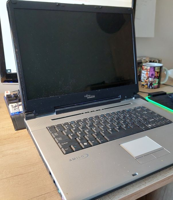 Laptop Fujitsu Siemens Amilo L1310G