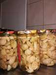 Маринованные грибы, маслята.