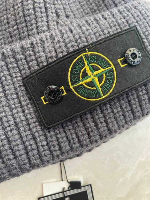 Шапка осіння Стон Айленд Сіра шапка Stone Island патч