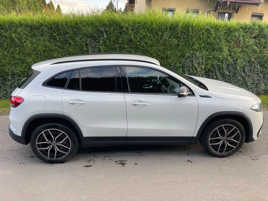 2021 Mercedes-Benz EQA 350 66.5kWh 4-Matic AMG Line