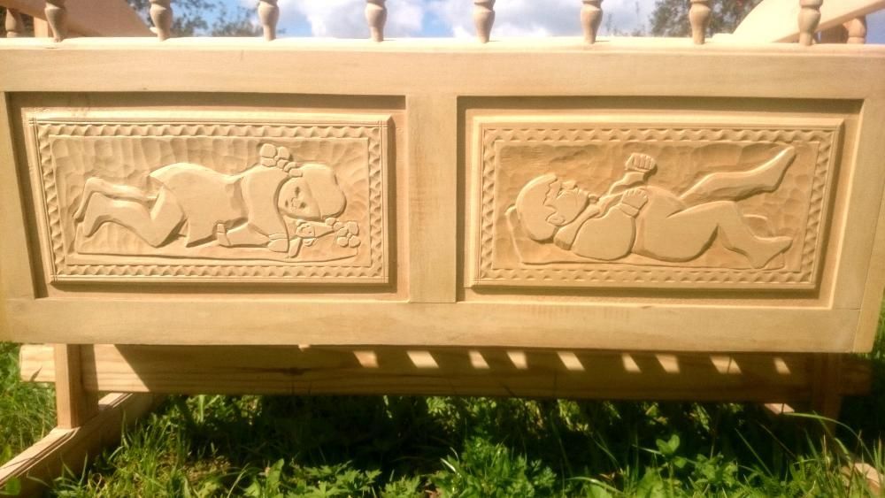 KOŁYSKA ŁÓŻECZKO ekskluzywne ciche rzeźbione HAND MADE - OKAZJA