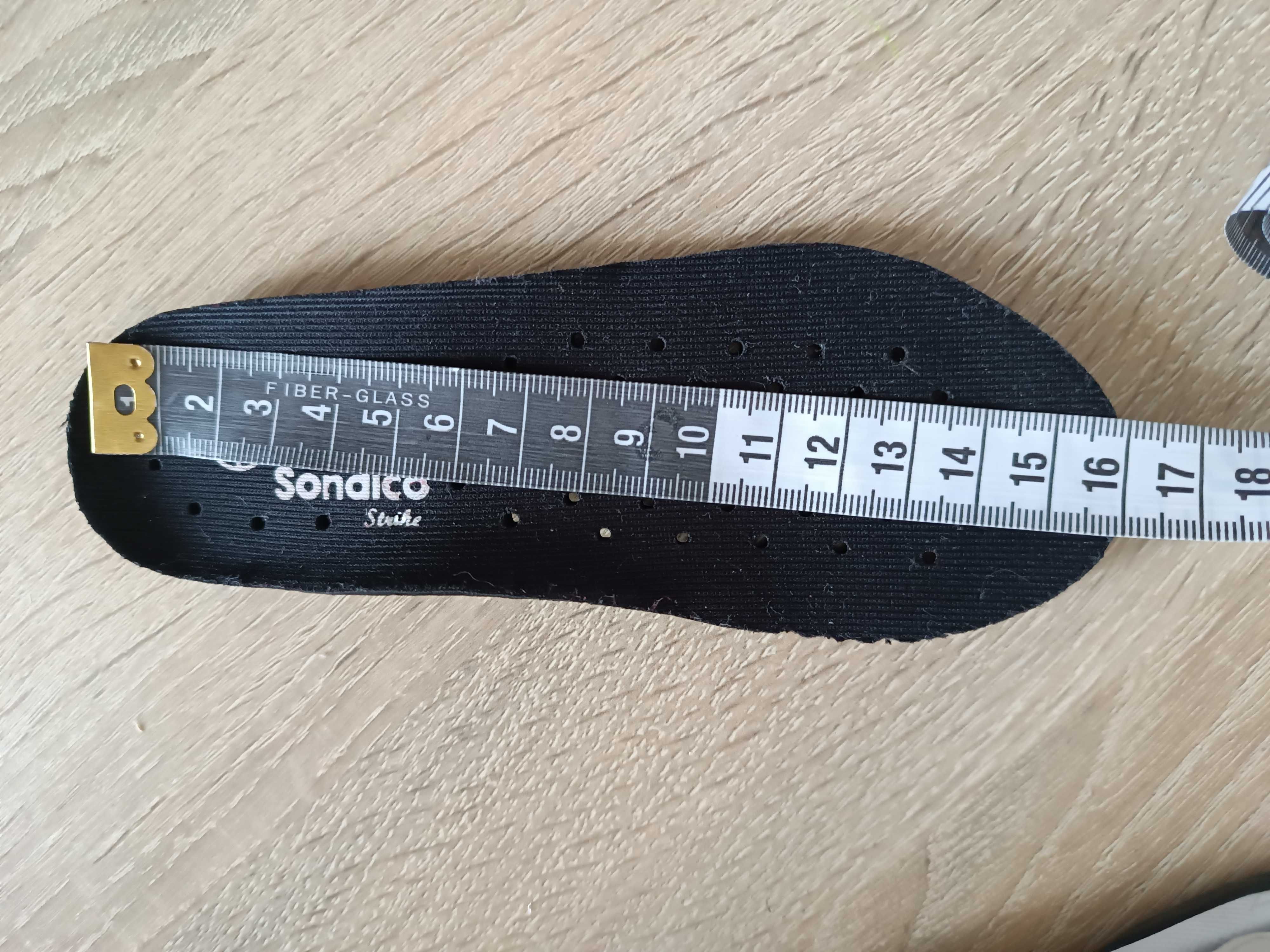 Кросівки дитячі шкіряні фірми Sondico 25 розмір