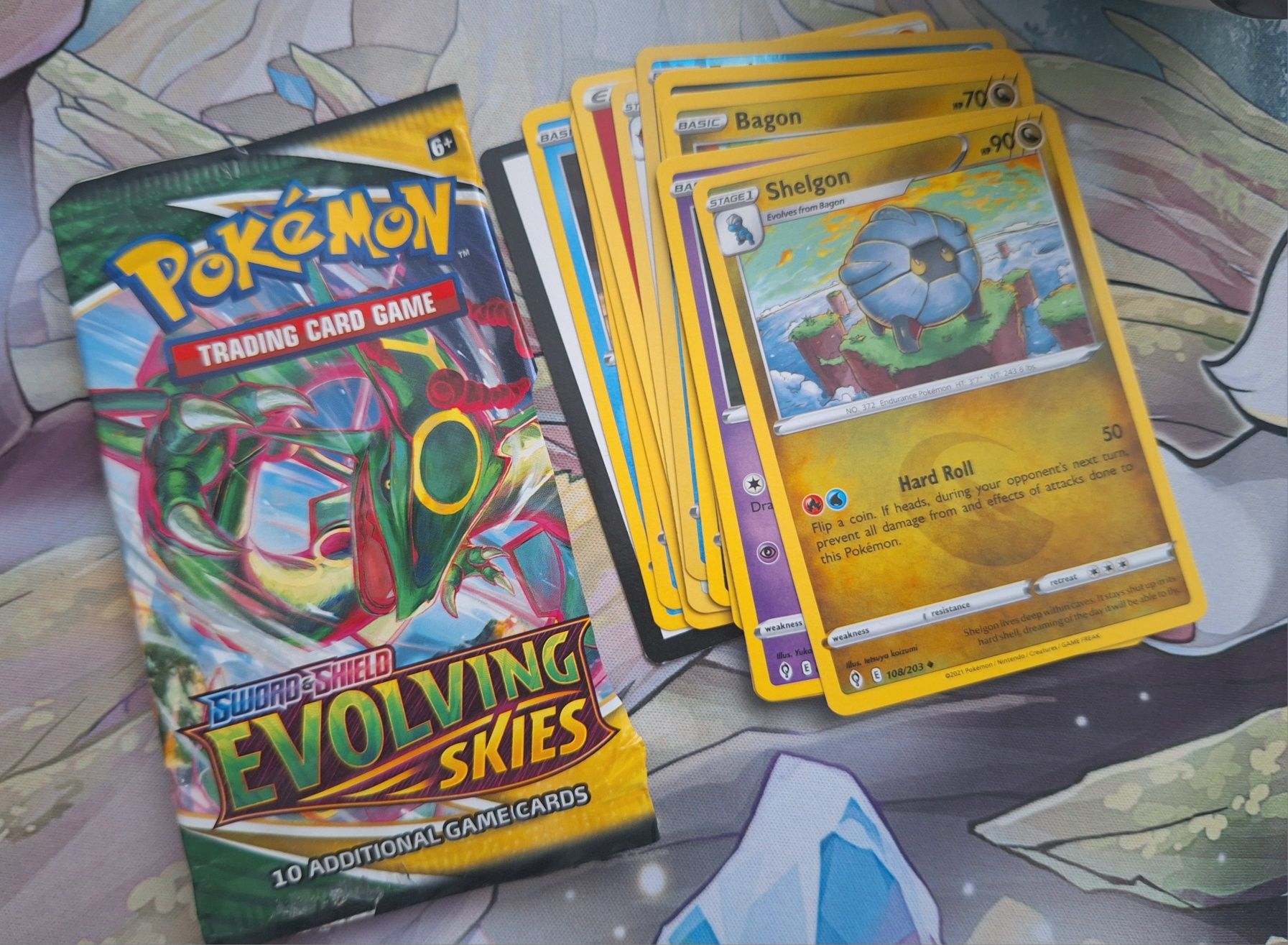 Pokemon TCG: Pokeball Tin – Level Ball