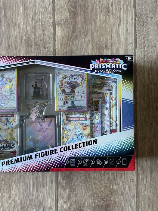 Pokémon TCG Prismatic Evolutions Premium Figure Collection