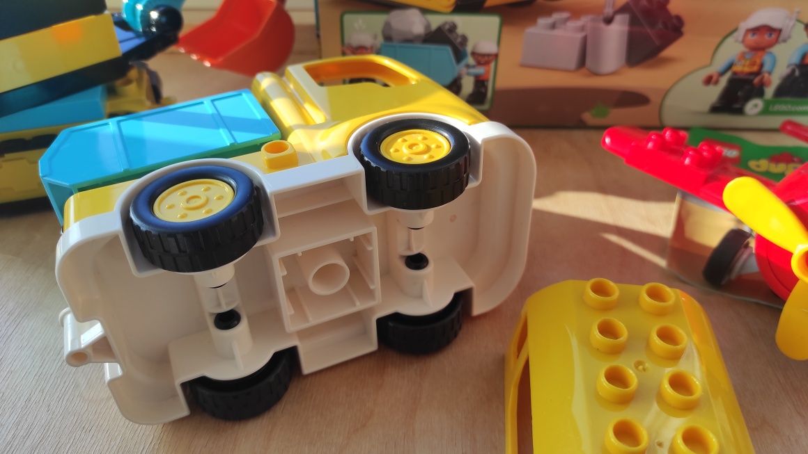 Lego Duplo набор из двух видов