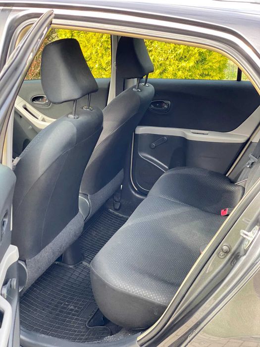 Toyota Yaris II Hatchback 5d 1.33 Dual VVT-i 101KM 2010 Salon Polska