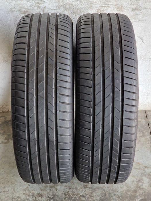 2 Pneus BRIDGESTONE Semi Novos 205/55R19