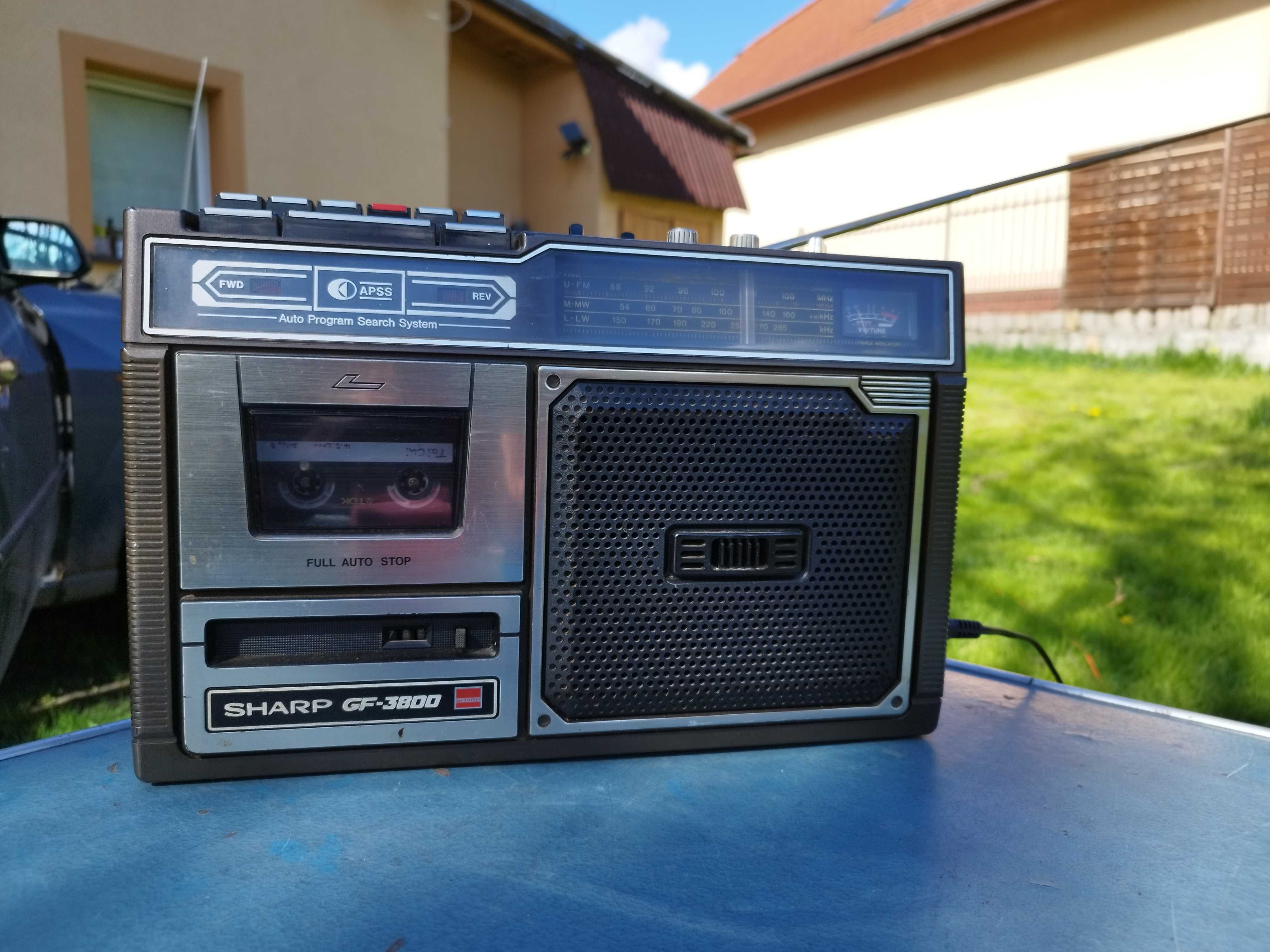 Radioodtwarzacz Sharp GF 3800