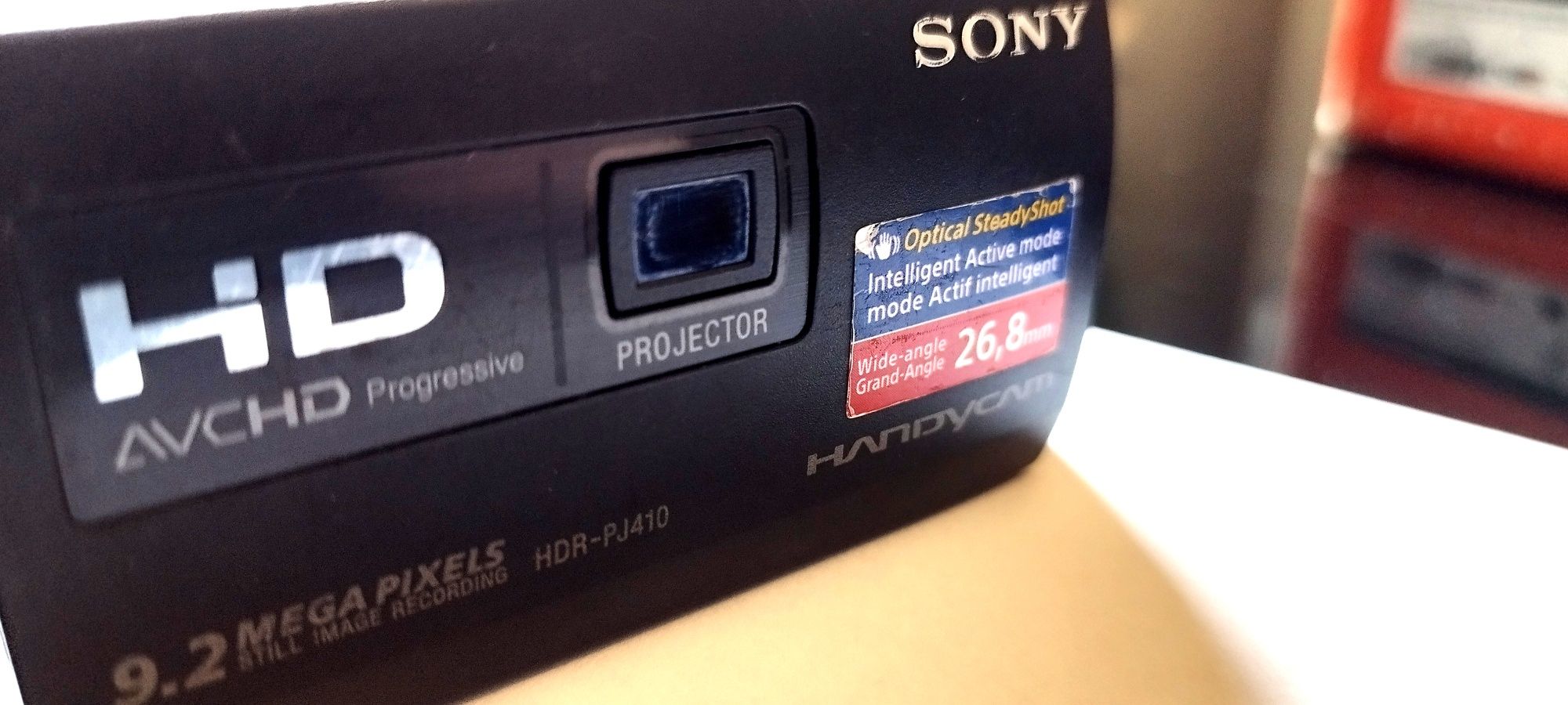 Kamera Sony HDR PJ410 z projektorem