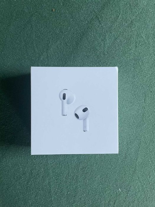 Apple AirPods 3 biały + etui ładujące MagSafe NOWE