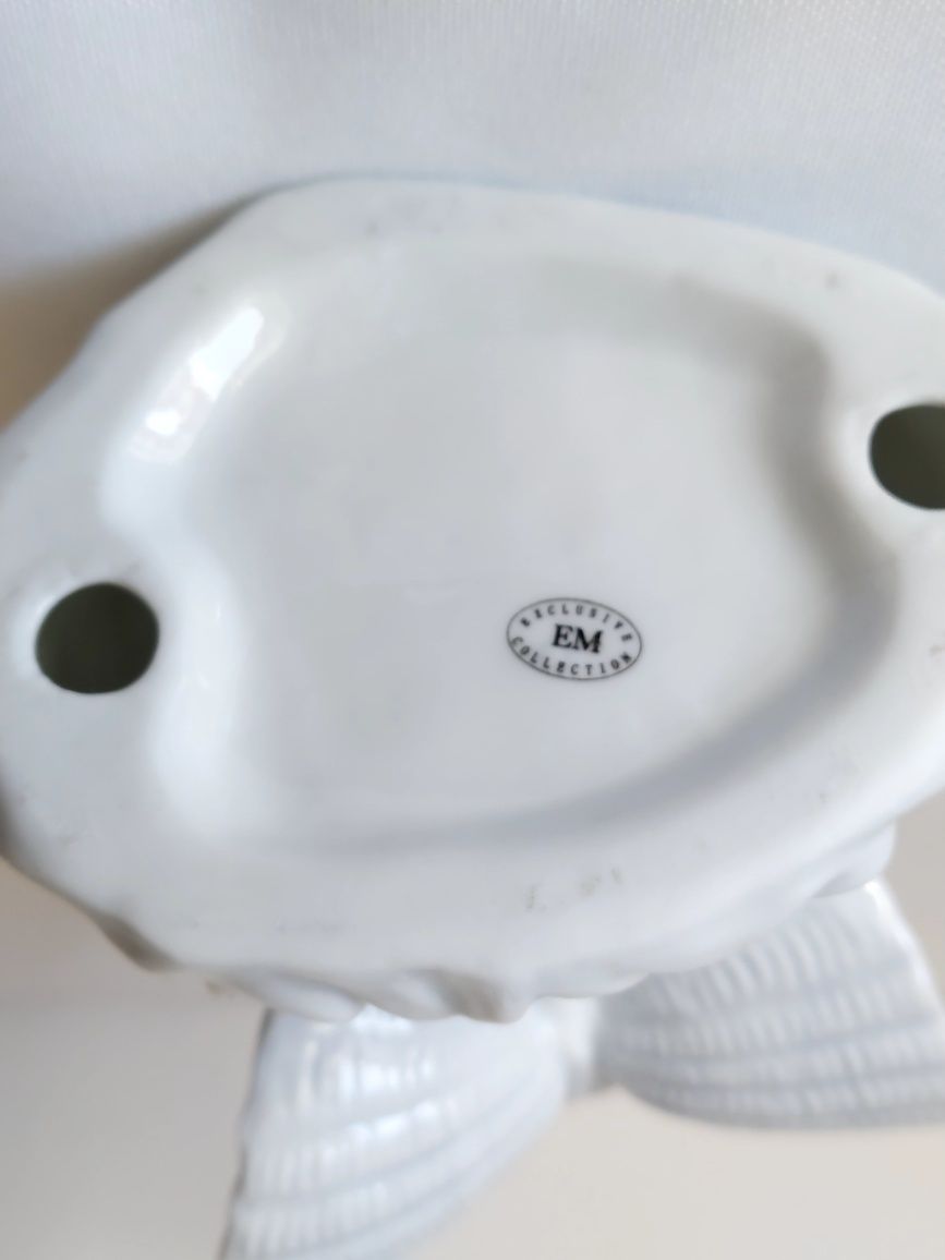 Aniołek z porcelany firmy EM Exclusive Collection, Niemcy