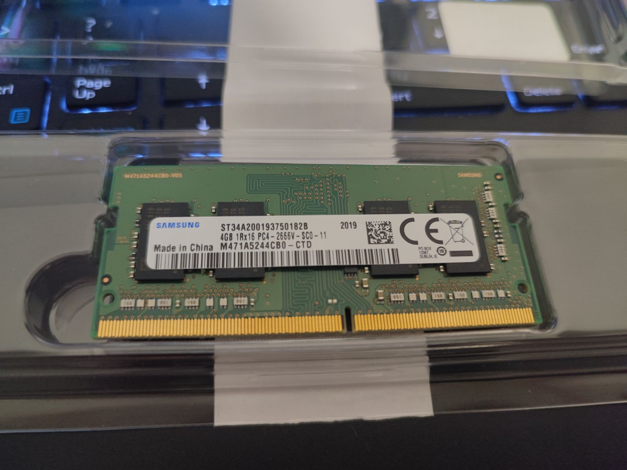 ОЗУ Samsung 4 GB SO-DIMM DDR4 2666 MHz