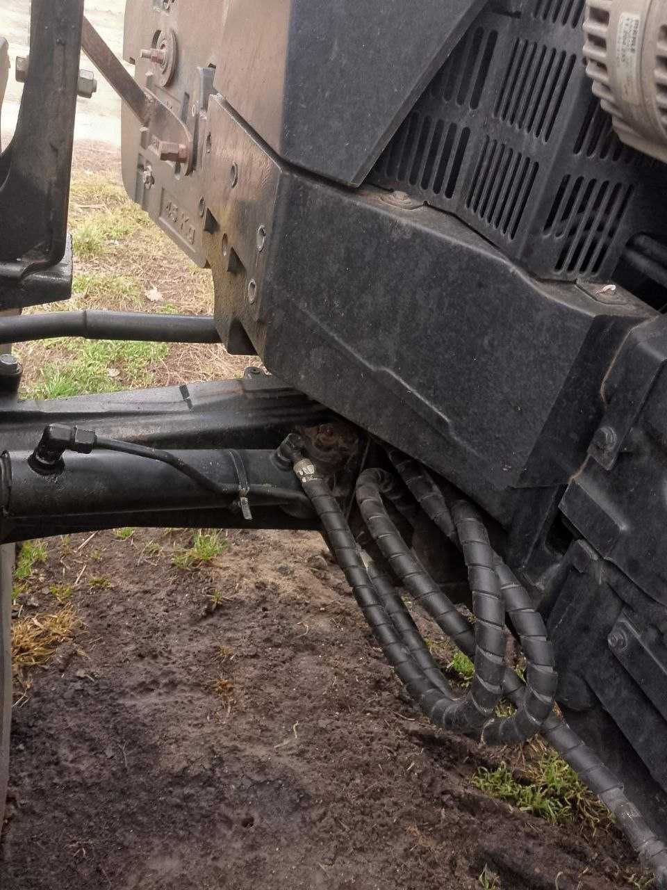 Трактор New Holland Т7060