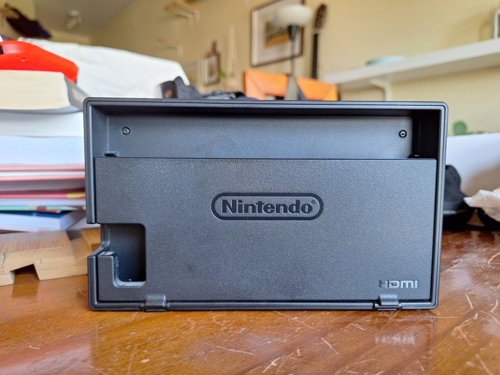 Nintendo Switch V2 – 7 Meses de Uso + Película Protetora