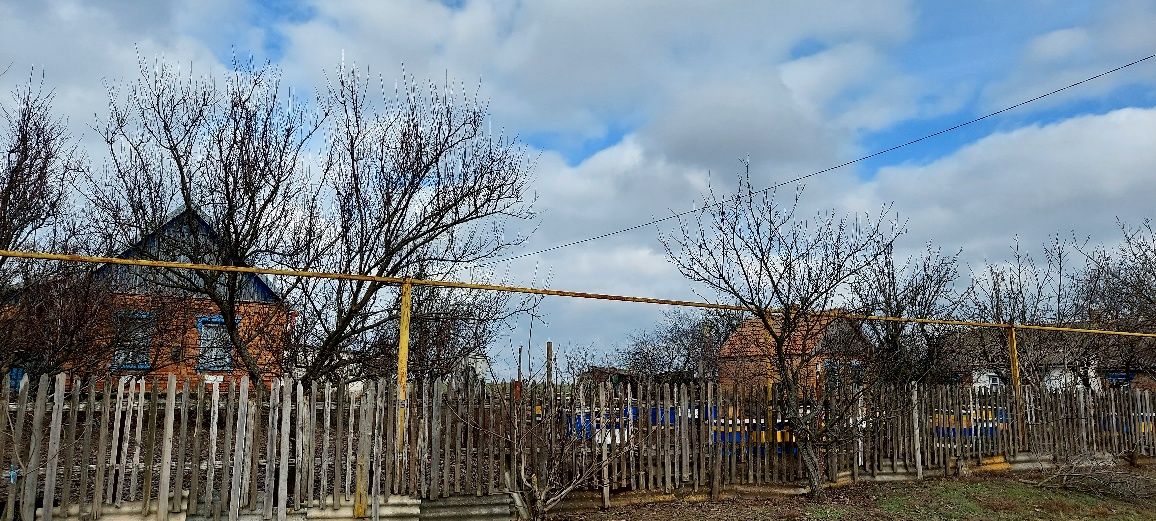 Дві садиби - с. Улянівка Нікопольського району Дніпропетровської обл.