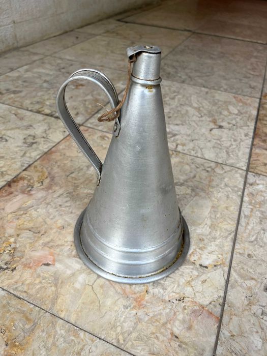Almotolia antiga