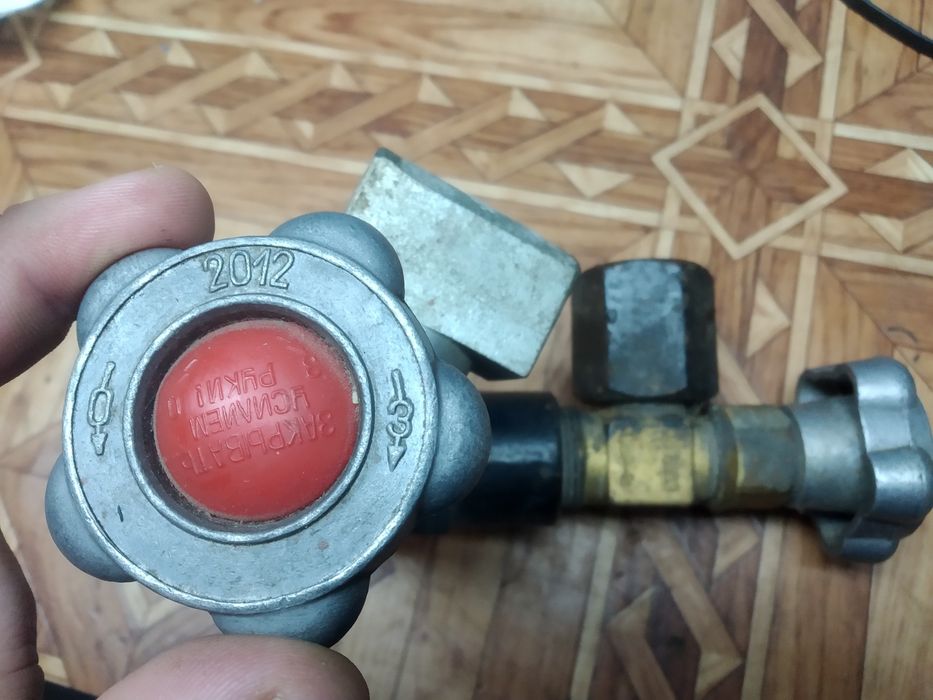 Продам комплект метанового ГБО