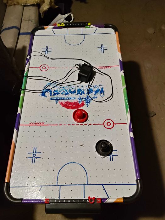 Дитячий аерохокей