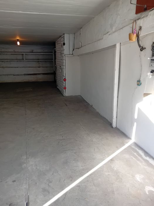 Продається гараж м.Кривий Ріг, в/м 33 Довгицнве