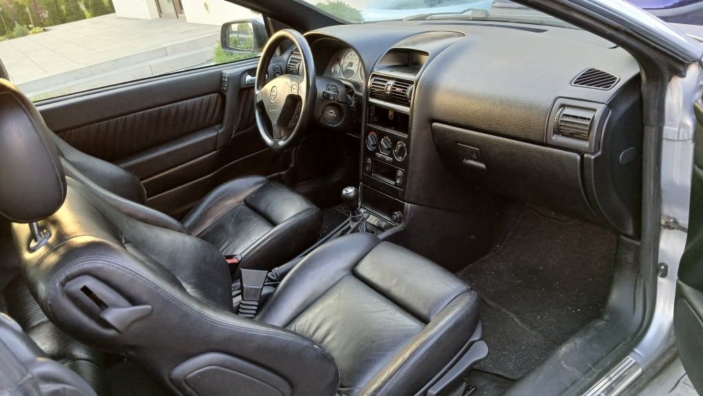 Opel Astra 1.6 Cabrio Bertone
