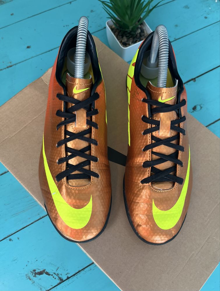 Футзалки Nike Mercurial Victory IV IC, 37 размер, 23,5 см, сороконожки