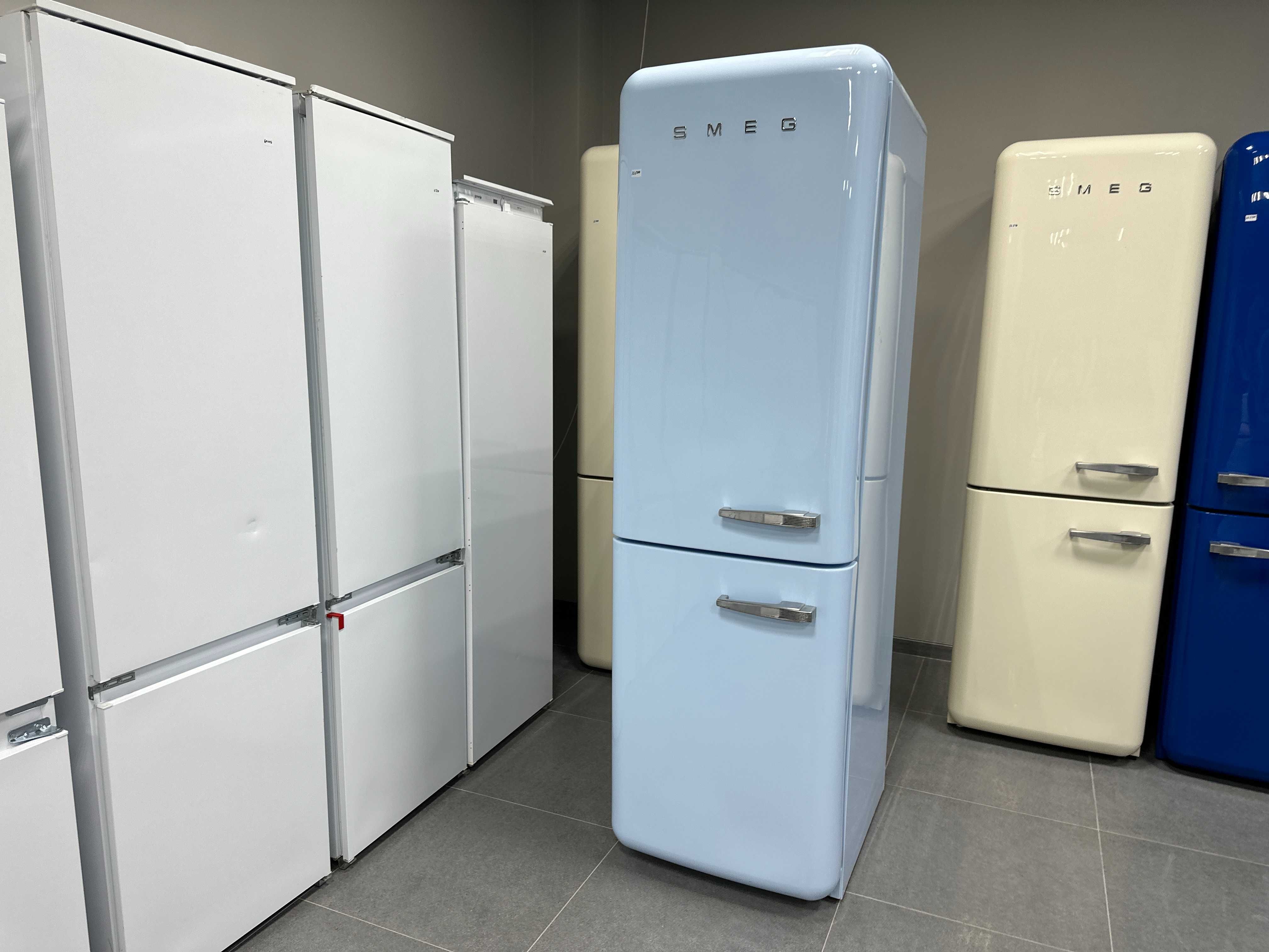 Інстаграмний ретро холодильник Smeg FAB32LPB3 Італія остання модель