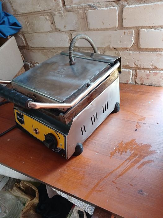 Прижимний гриль для фаст-фудів