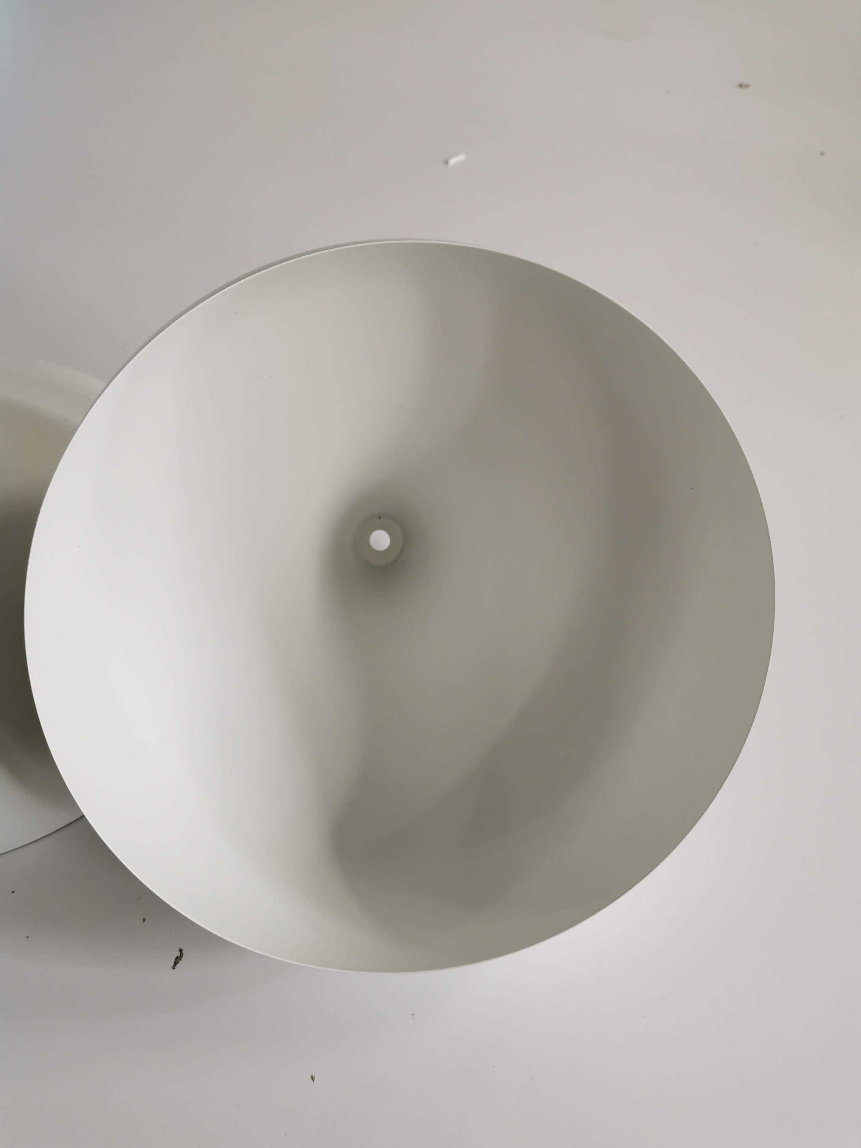 Lampa biała nadbatowa, 2 szt metalowa