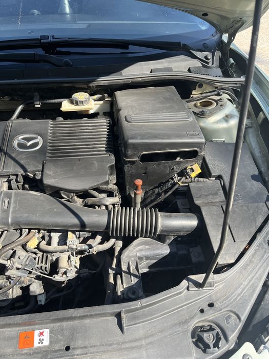 Авто Мазда 3  2008 год