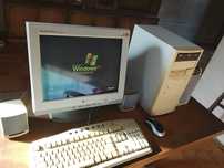 Piękny retro zestaw PC komputer Pentium 4 win XP  dla kolekcjonera !