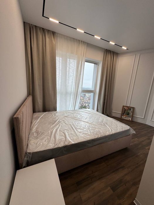 Оренда 3х. кімн. квартири жк Рибінський (Comfort City)