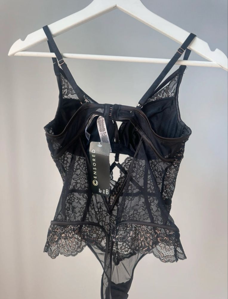 Czarno złote koronkowe body bielizna New Yorker 75B