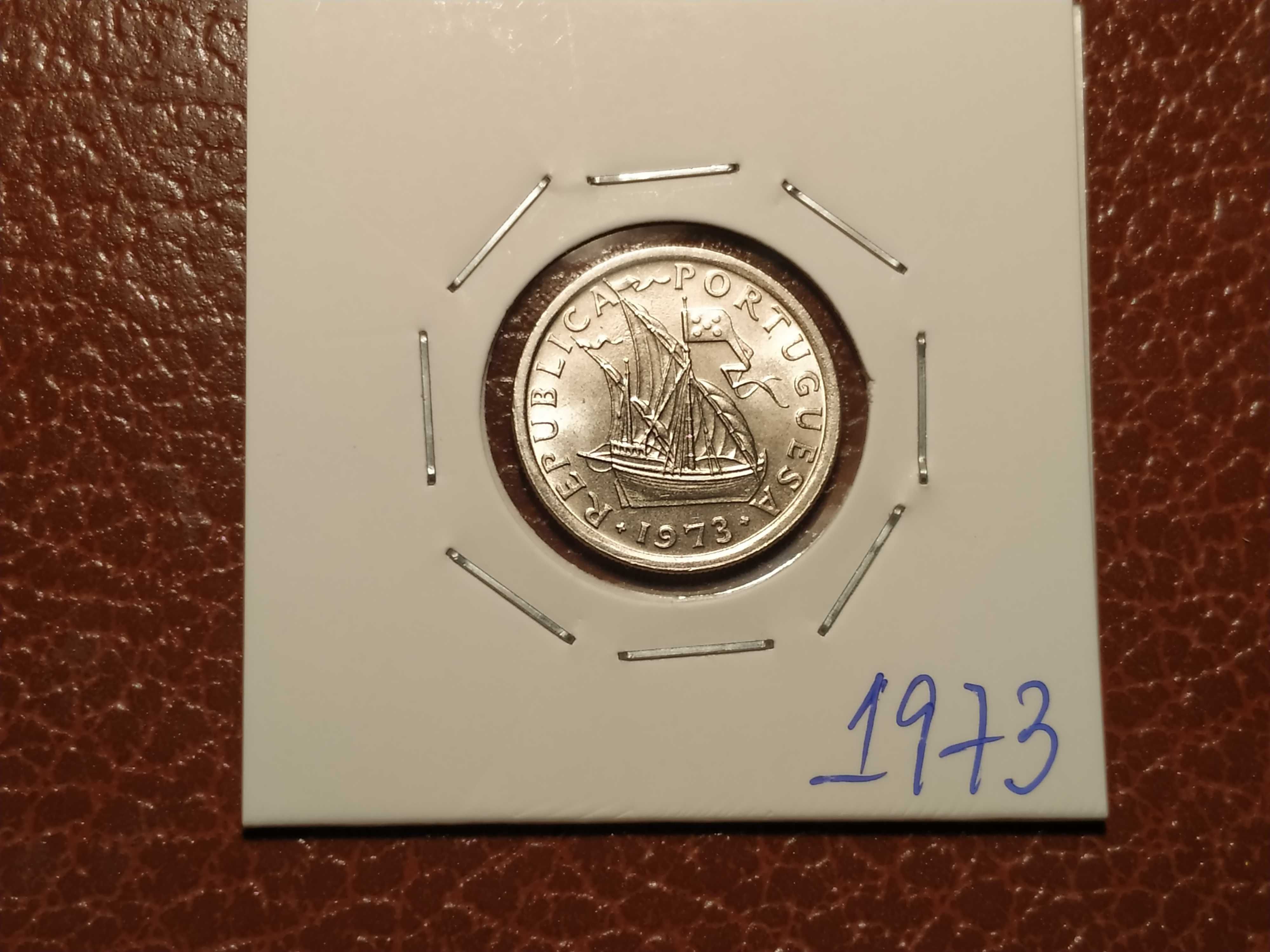 361 Portugal - moeda de 2,5 escudos de 1973