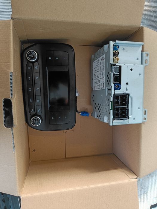 Radio 2 din Ford Transit Custom Connect kompletne wyświetlacz z moduł