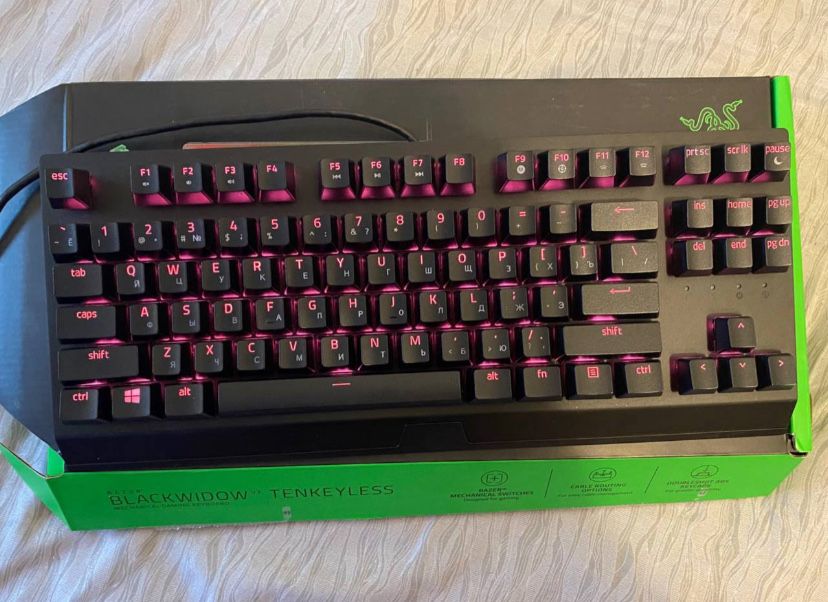 Razer BlackWidow V3 TKL Razer Green USB RU