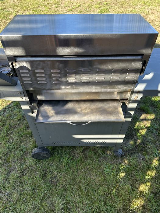 Grill gazowy Enders Monroe – stal kwasoodporna, moc i trwałość!