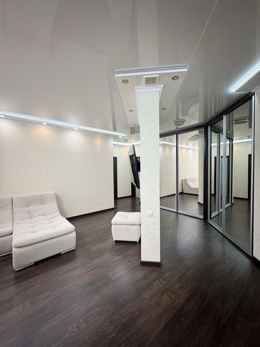 Продаж  3-кімнатної квартири в ЖК “Лікоград” Метро Васильківська