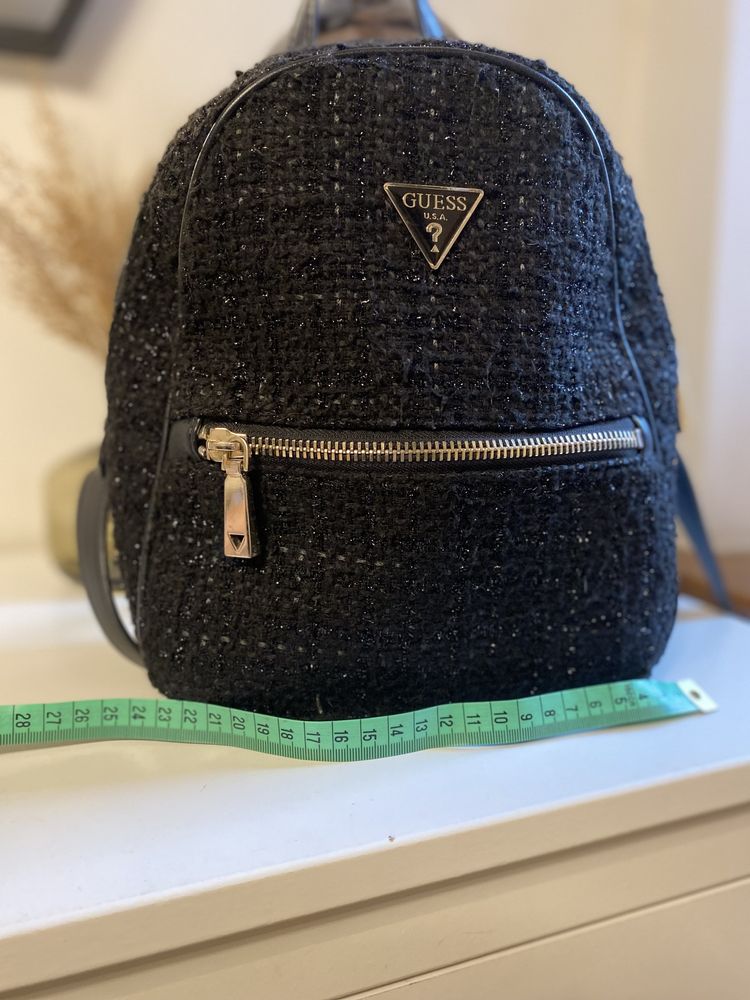 Śliczny plecak Guess Cessily boucle